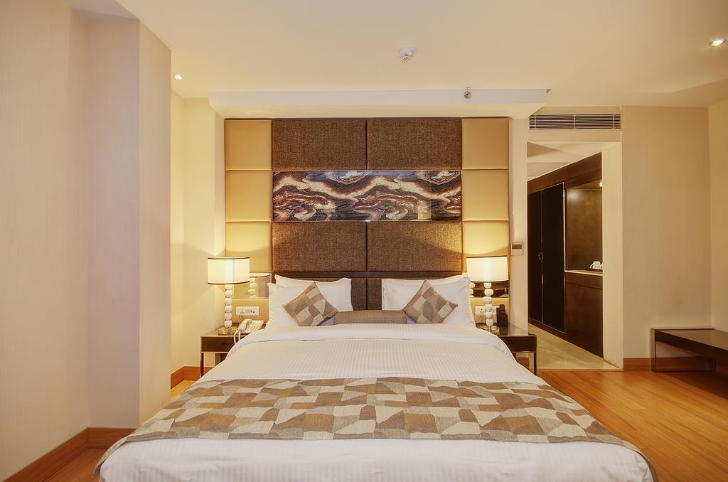 Palm Spring A Boutique Hotel New Delhi Bagian luar foto