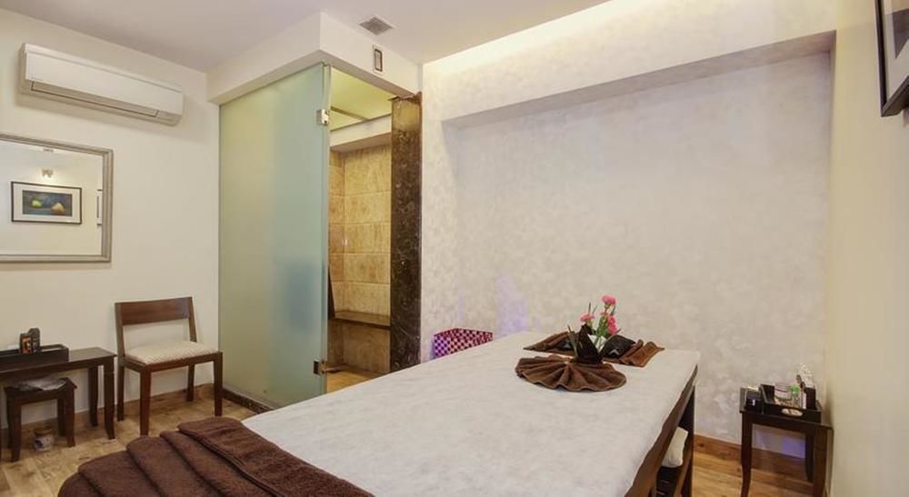 Palm Spring A Boutique Hotel New Delhi Bagian luar foto