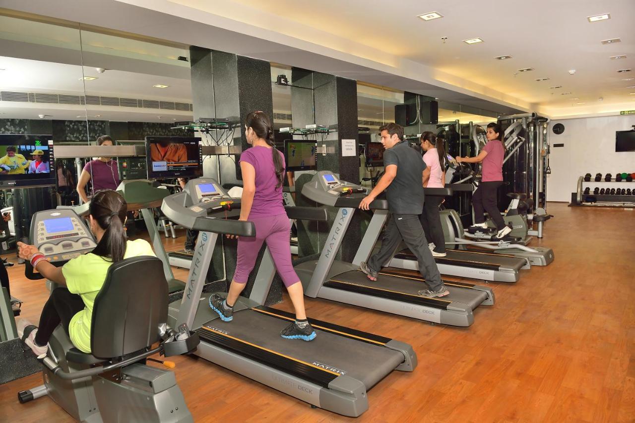 Palm Spring A Boutique Hotel New Delhi Bagian luar foto